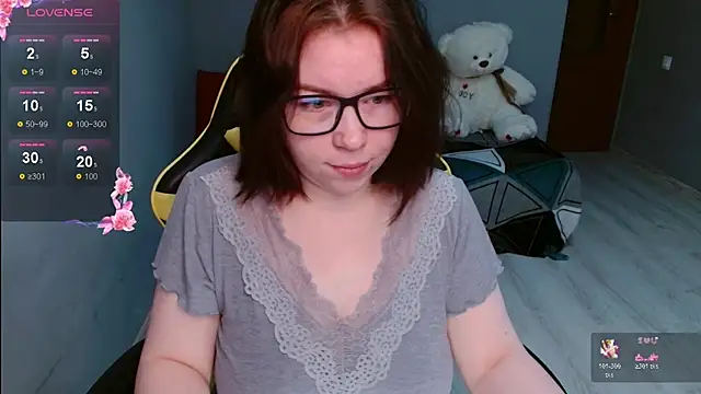 Emily Amorre online show from October 24, 10:09 pm