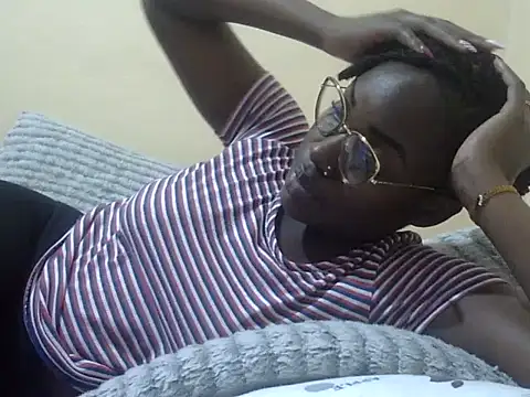 Snapshot of Sexy_racy_rebel_ chatting on March 6, 6:26 pm Sexy racy rebel online show from March 6, 6:26 pm