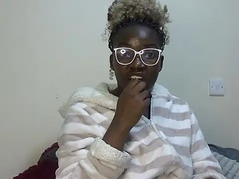 Sexy racy rebel  online show from December 4, 9:36 pm