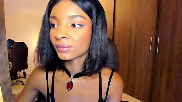 Snapshot of alikahouston4 chatting on October 31, 6:54 am alikahouston4 online show from October 31, 6:54 am