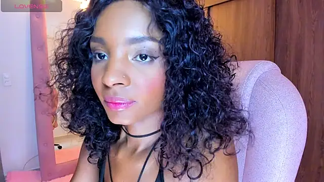 Snapshot of alikahouston4 chatting on June 20, 2:27 am alikahouston4 online show from June 20, 2:27 am