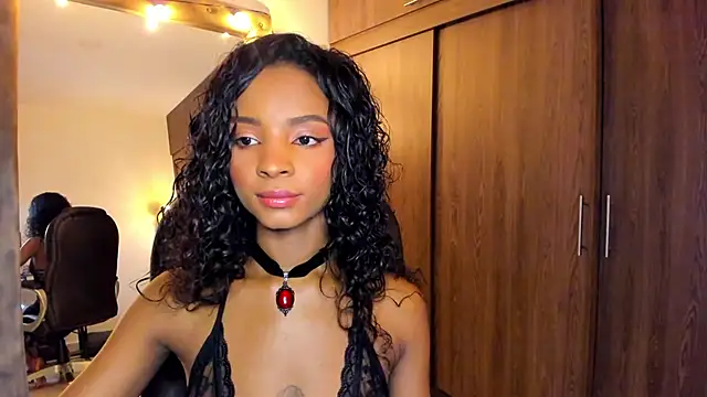 Snapshot of alikahouston4 chatting on October 15, 2:43 am alikahouston4 online show from October 15, 2:43 am