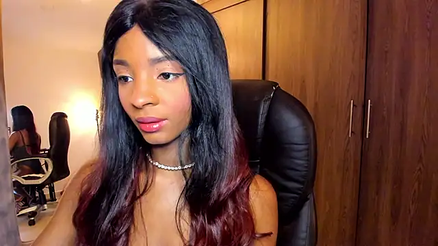 Snapshot of alikahouston4 chatting on September 14, 3:51 am alikahouston4 online show from September 14, 3:51 am