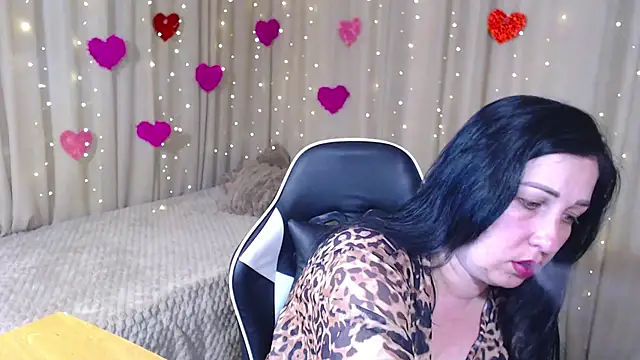 JillStevens online show from April 16, 12:06 pm