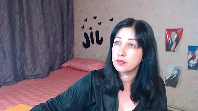 Snapshot of JillStevens chatting on October 10, 12:11 am JillStevens online show from October 10, 12:11 am