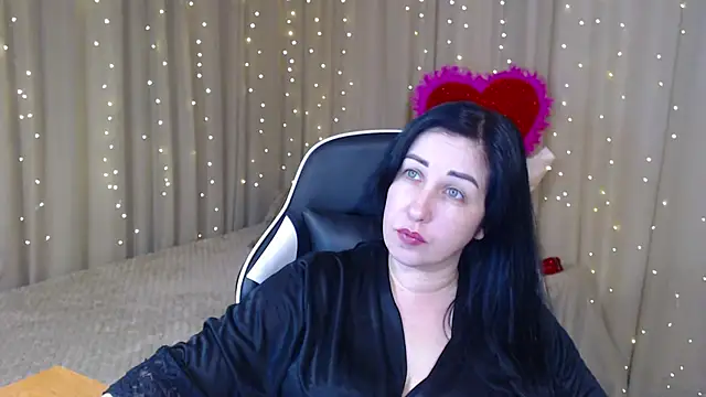 JillStevens online show from February 10, 4:06 pm