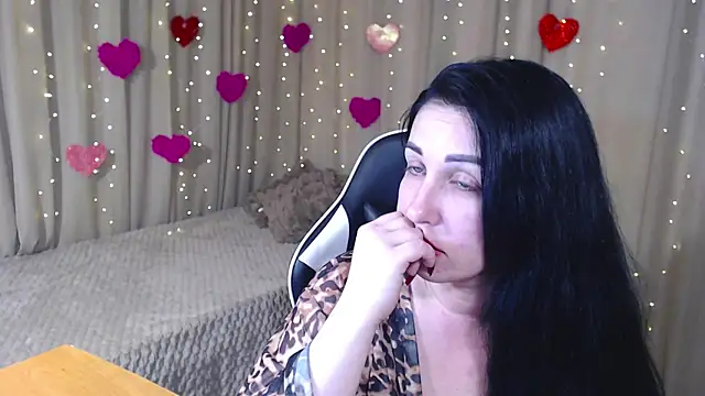 JillStevens online show from April 25, 4:26 pm