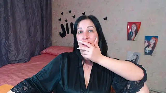 Snapshot of JillStevens chatting on October 14, 3:18 am JillStevens online show from October 14, 3:18 am