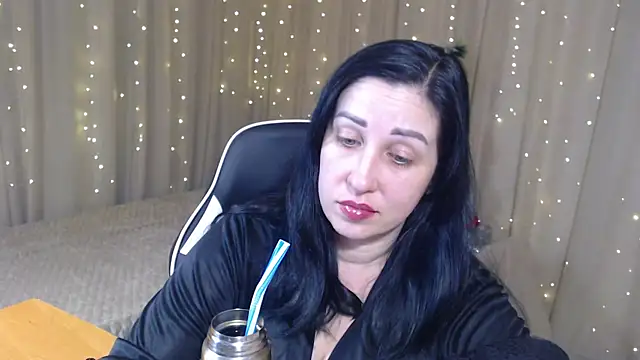 JillStevens online show from January 7, 12:04 am