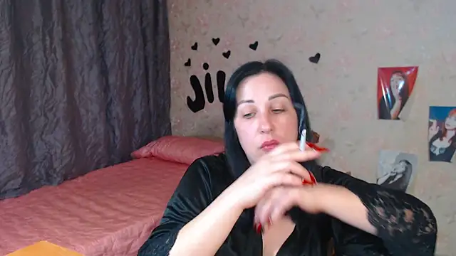 Snapshot of JillStevens chatting on October 7, 5:19 am JillStevens online show from October 7, 5:19 am