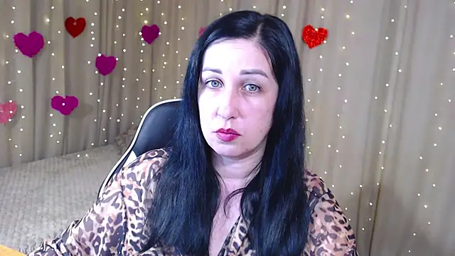 JillStevens online show from April 8, 12:23 am