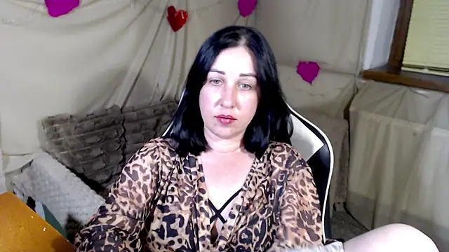 Snapshot of JillStevens chatting on June 8, 5:57 pm JillStevens online show from June 8, 5:57 pm