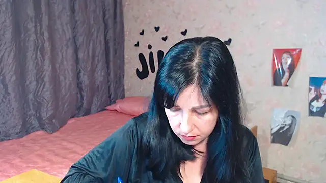 Snapshot of JillStevens chatting on October 1, 4:33 pm JillStevens online show from October 1, 4:33 pm