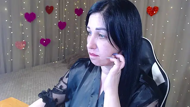 JillStevens online show from March 11, 1:32 am