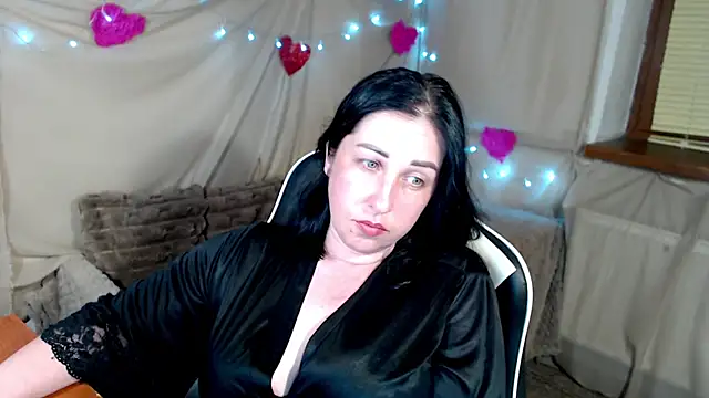 Snapshot of JillStevens chatting on June 6, 9:20 pm JillStevens online show from June 6, 9:20 pm