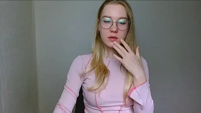 cindi hot online show from December 21, 12:29 pm