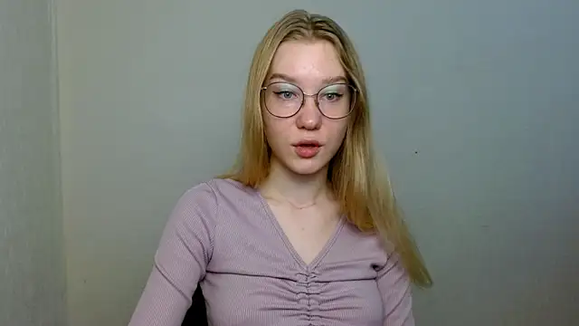 cindi hot online show from November 15, 9:35 am