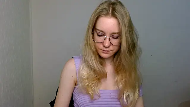 cindi hot online show from December 5, 10:14 am