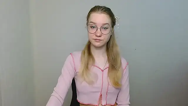 cindi hot online show from January 10, 12:00 pm