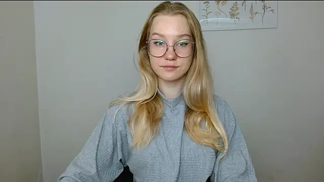 Snapshot of cindi_hot chatting on September 14, 10:26 am cindi hot online show from September 14, 10:26 am