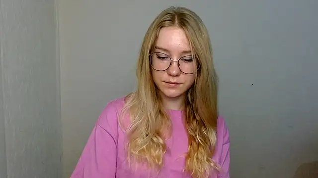 cindi hot online show from November 28, 8:36 am