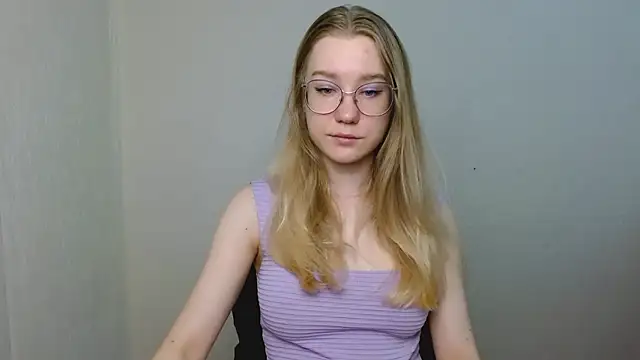 cindi hot online show from February 23, 9:21 am