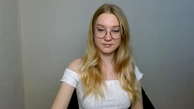 cindi hot online show from November 24, 3:23 pm