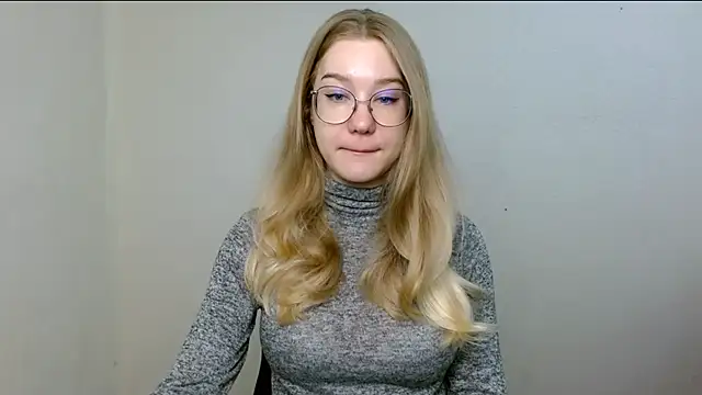 cindi hot online show from April 27, 2:37 pm