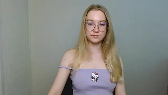 cindi hot online show from March 4, 1:41 pm