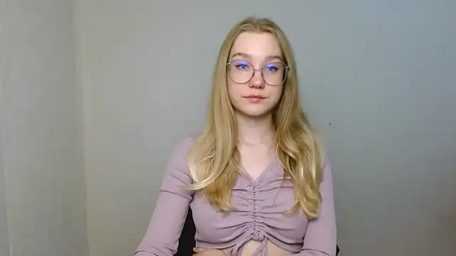 cindi hot online show from March 19, 3:12 pm