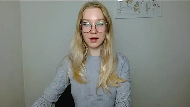 Snapshot of cindi_hot chatting on September 13, 8:58 am cindi hot online show from September 13, 8:58 am