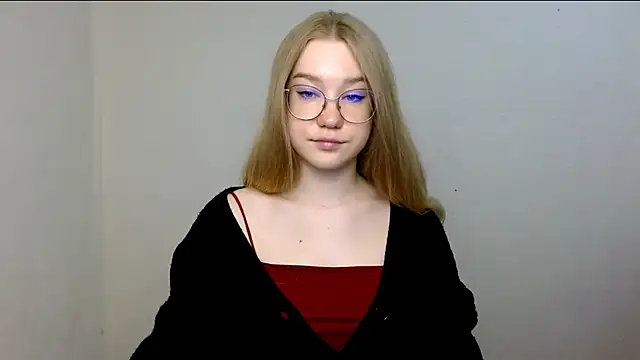 cindi hot online show from April 26, 11:18 am
