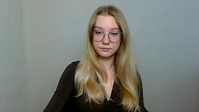 cindi hot online show from November 14, 10:19 am