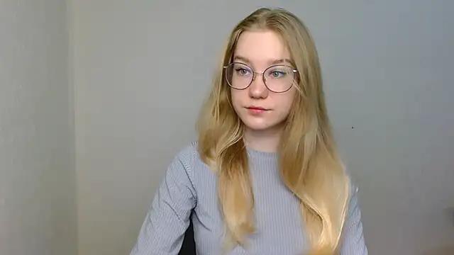 cindi hot online show from December 19, 10:39 am