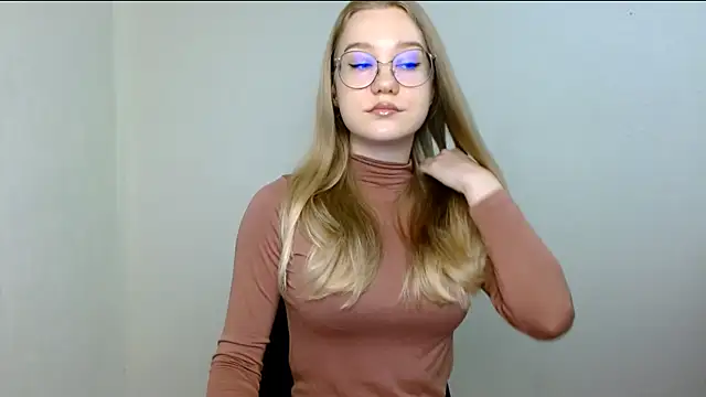 cindi hot online show from May 29, 9:59 am