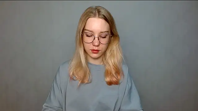 Snapshot of cindi_hot chatting on February 25, 6:36 am cindi hot online show from February 25, 6:36 am