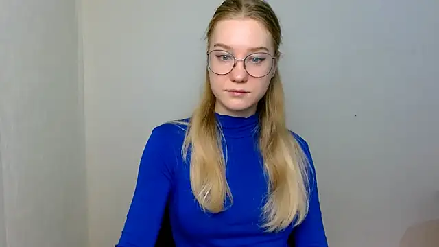 cindi hot online show from December 17, 11:37 am