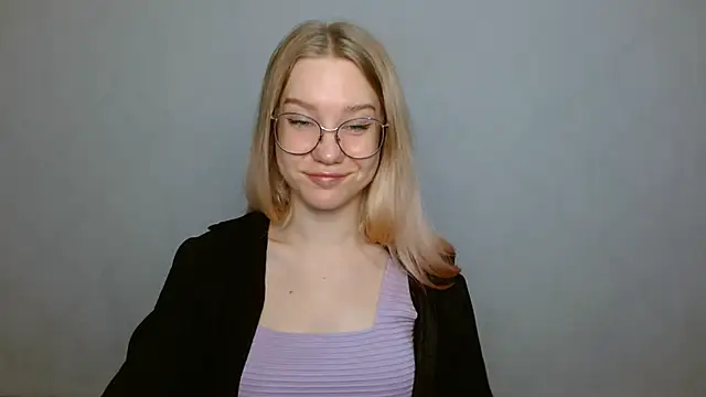 Snapshot of cindi_hot chatting on January 26, 9:08 am cindi hot online show from January 26, 9:08 am