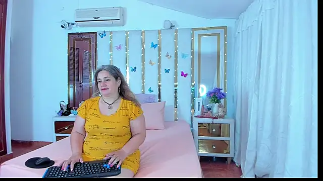 AnyelaGitanaMature online show from September 15, 2:34 am