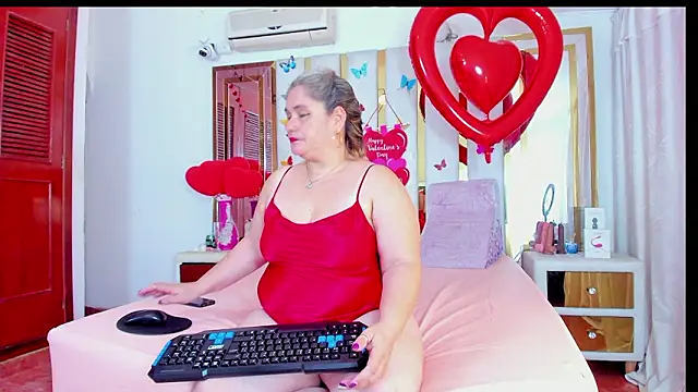 Snapshot of AnyelaGitanaMature chatting on February 13, 2:44 am AnyelaGitanaMature online show from February 13, 2:44 am