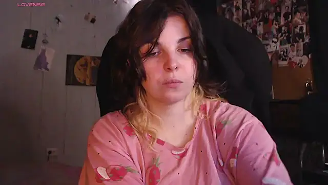 Saya sweet online show from June 30, 8:03 am
