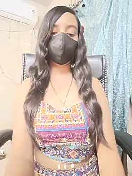 Snapshot of Parinaaz18 chatting on July 6, 1:29 pm Parinaaz18 online show from July 6, 1:29 pm