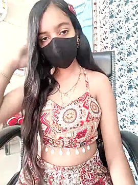 Snapshot of Parinaaz18 chatting on October 10, 1:50 am Parinaaz18 online show from October 10, 1:50 am