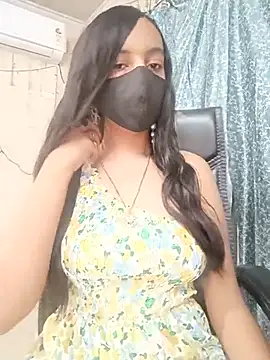 Snapshot of Parinaaz18 chatting on July 20, 1:57 am Parinaaz18 online show from July 20, 1:57 am