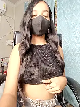 Snapshot of Parinaaz18 chatting on December 4, 1:48 am Parinaaz18 online show from December 4, 1:48 am