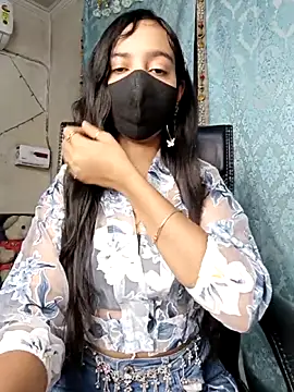 Snapshot of Parinaaz18 chatting on December 2, 1:50 am Parinaaz18 online show from December 2, 1:50 am