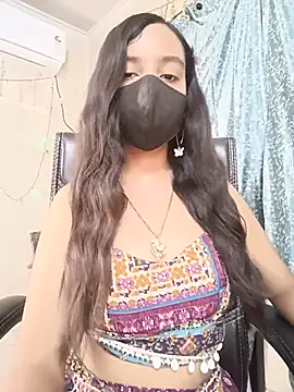 Snapshot of Parinaaz18 chatting on June 29, 10:48 am Parinaaz18 online show from June 29, 10:48 am