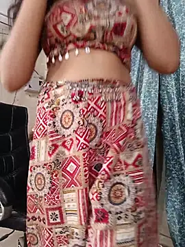 Parinaaz18 online show from June 2, 2:00 am