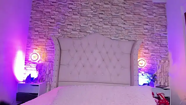 Gina Myers online show from February 9, 1:09 pm