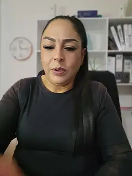 Snapshot of Gina_Myers chatting on July 19, 4:21 am Gina Myers online show from July 19, 4:21 am
